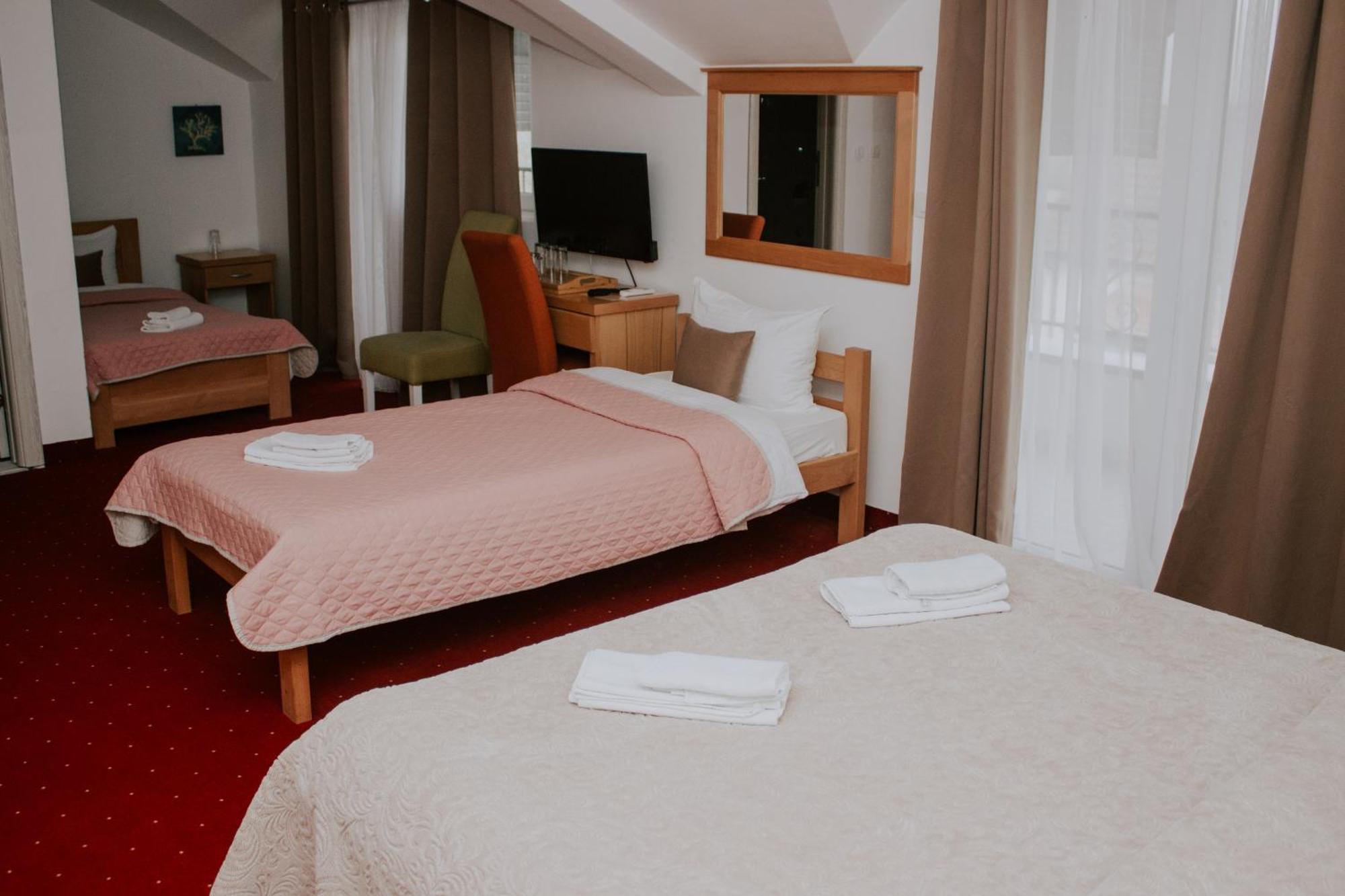 Hotel Serdar Mojkovac Ruang foto